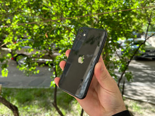 iPhone 11/64 negru