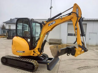 JCB 8025