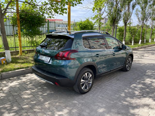 Peugeot 2008 foto 4