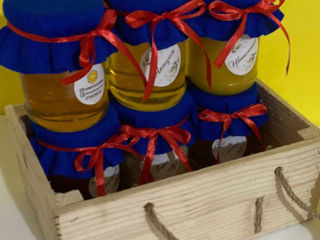 Продаются наборы с мёдом. Оформление баночек с мёдом со своей пасеки. Возможно доставка по Молдове. foto 3
