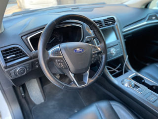 Ford Fusion foto 8