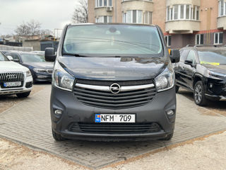 Opel Vivaro foto 2