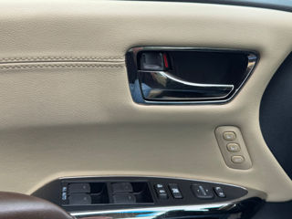 Toyota Avalon фото 10