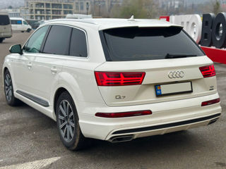 Audi Q7 foto 9