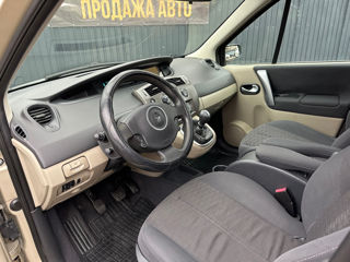 Renault Grand Scenic foto 8