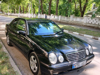 Mercedes E-Class foto 5