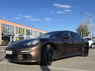 Porsche Panamera foto 2