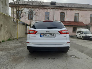 Ford Mondeo foto 5