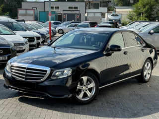 Mercedes E-Class foto 4