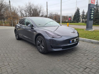 Tesla Model 3 foto 3