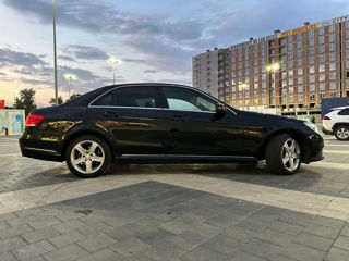 Mercedes E-Class foto 2