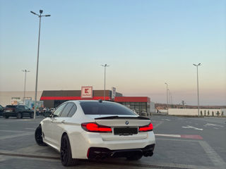 BMW 5 Series foto 3