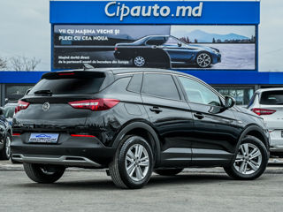 Opel Grandland X foto 2