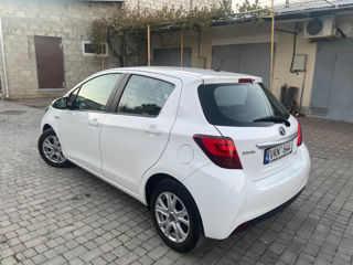 Toyota Yaris foto 3