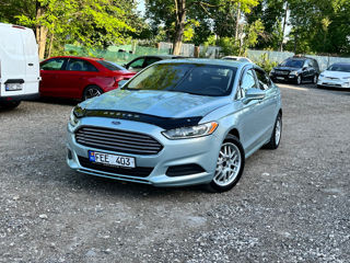 Ford Fusion foto 2