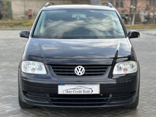 Volkswagen Touran foto 6