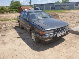 Mitsubishi Galant foto 2