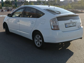 Toyota Prius foto 4