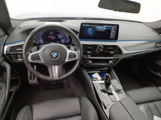 BMW 5 Series foto 7