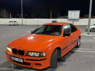 BMW 5 Series foto 3