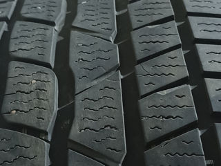 Продам зимнюю резину 235/45 R18