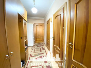 Apartament cu 2 camere, 58 m², Centru, Chișinău foto 2