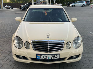 Mercedes E-Class foto 1