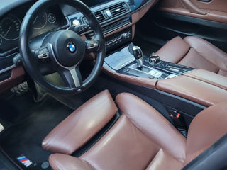 BMW 5 Series foto 2