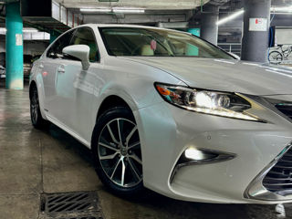 Lexus ES Series