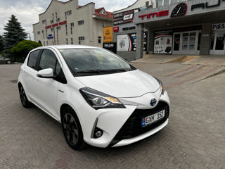 Toyota Yaris foto 1