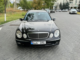 Mercedes E-Class foto 6