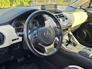 Lexus NX Series foto 8