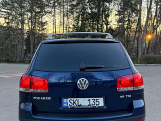 Volkswagen Touareg foto 2