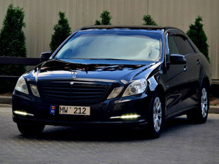 Mercedes E-Class foto 2