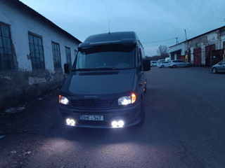 Mercedes Sprinter foto 1