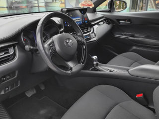 Toyota C-HR foto 6