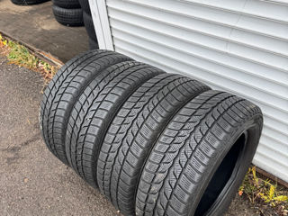 Зимние шины 205/60R16 Uniroyal