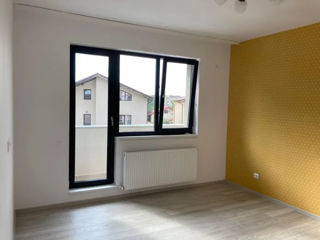 Reparație apartamente, oficii, spații comerciale (vopsire, baghete, tencuială) prin firmă foto 3