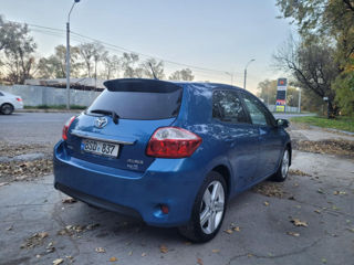 Toyota Auris foto 2