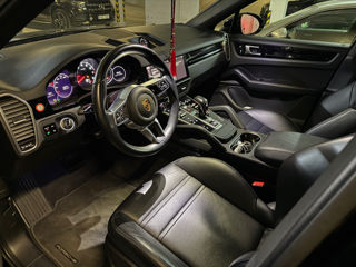 Porsche Cayenne foto 9