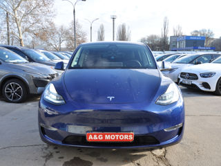 Tesla Model Y foto 2