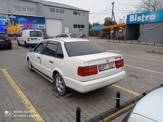 Volkswagen Passat foto 4