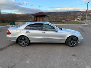 Mercedes E-Class foto 4