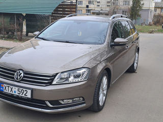 Volkswagen Passat foto 2