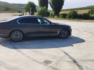 BMW 7 Series foto 4