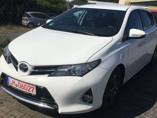 Полка из багажника Toyota Auris 70 e!!! foto 1