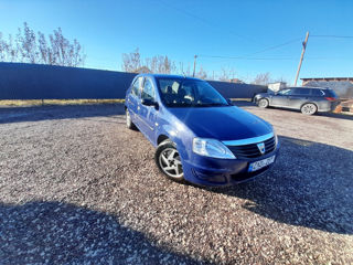 Dacia Logan foto 2