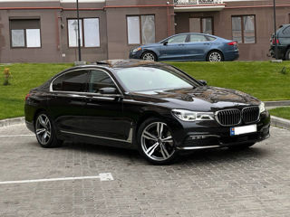 BMW 7 Series foto 2