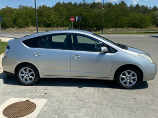 Toyota Prius foto 3