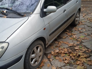 Renault Scenic foto 2